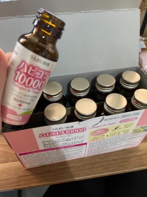 Bấm đánh giá nhận thưởng Astra trước
Đánh giá sau khi dùng 1 tuần: Mình đã 40 tuổi nên độ + sau khi uống giảm cân da mình đàn hồi không kịp so với lượng mỡ giảm nên da bị nhăn, dùng xong 1 tuần thấy da cang sáng hơn, tiền của nấy thật, 
Vị chua chua ngọt ngọt dễ uống 
Hàng chính hãng