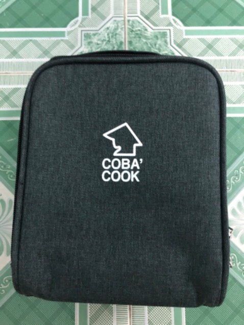 Giao hàng nhanh chóng. Sản phẩm có hướng dẫn bên trong. Khá nhỏ nên gọn. Phù hợp bạn nào ăn ít hoặc ăn sáng/ đi làm lúc 08h mà 11h30-12h00 đã ăn trưa rồi…