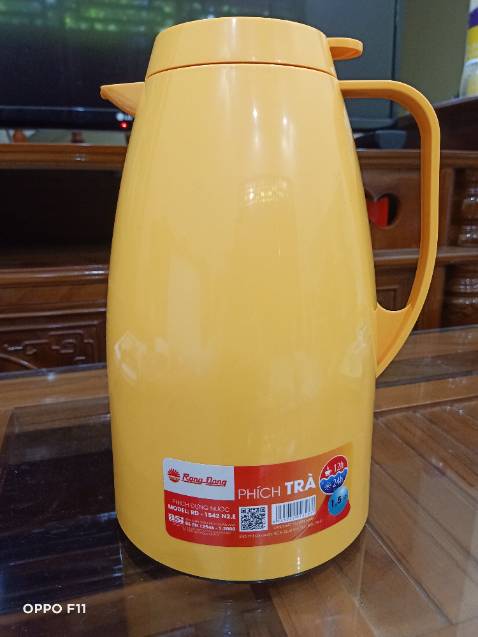 Nhà bán đóng gói kĩ quá luôn làm mình cũng thấy tiếc xốp chống sốc hộ shop, bọc ngoài ấm, bọc ngoài hộp đựng ấm, bọc ngoài thùng hàng. Ấm nhận lúc sáng, rửa qua, tráng nước sôi, đổ nước nóng, hiện tại qua 7 tiếng vẫn giữ nóng tốt. 5 sao.