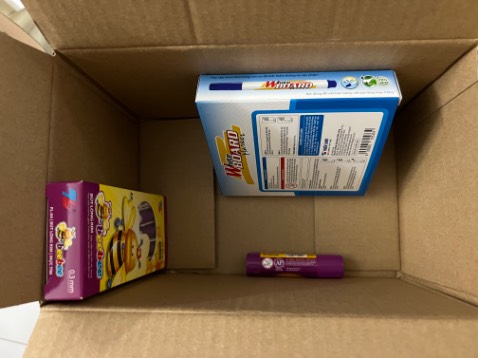 Mua và trả 2 hộp, giao tới có 1 hộp