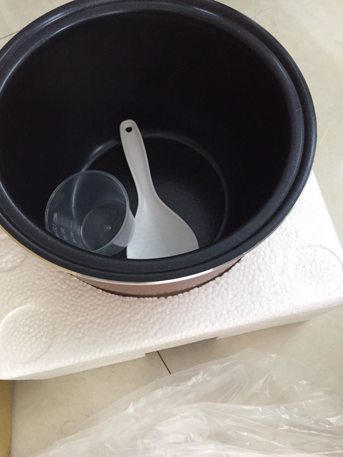 Nồi đẹp rất hài lòng nhưng chưa xài không đánh giá chất lương sp được Thank shop giao hàng rất nhanh