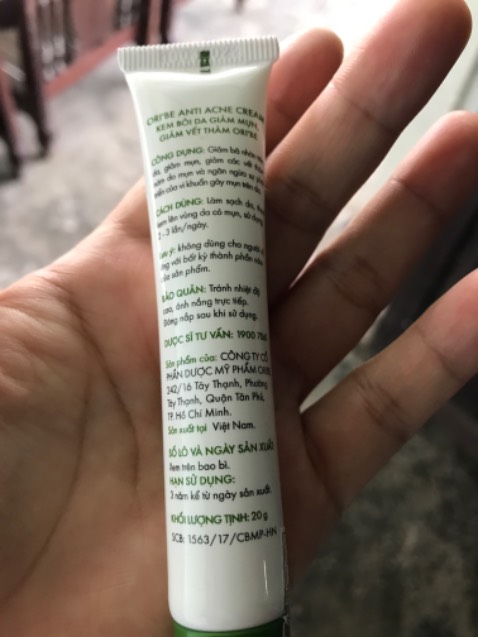 Mùi dễ chịu. Không gây kích ứng da. Giao hàng nhanh. Hàng việt nam mới xài lần đầu, hết tuýp sẽ mua thêm