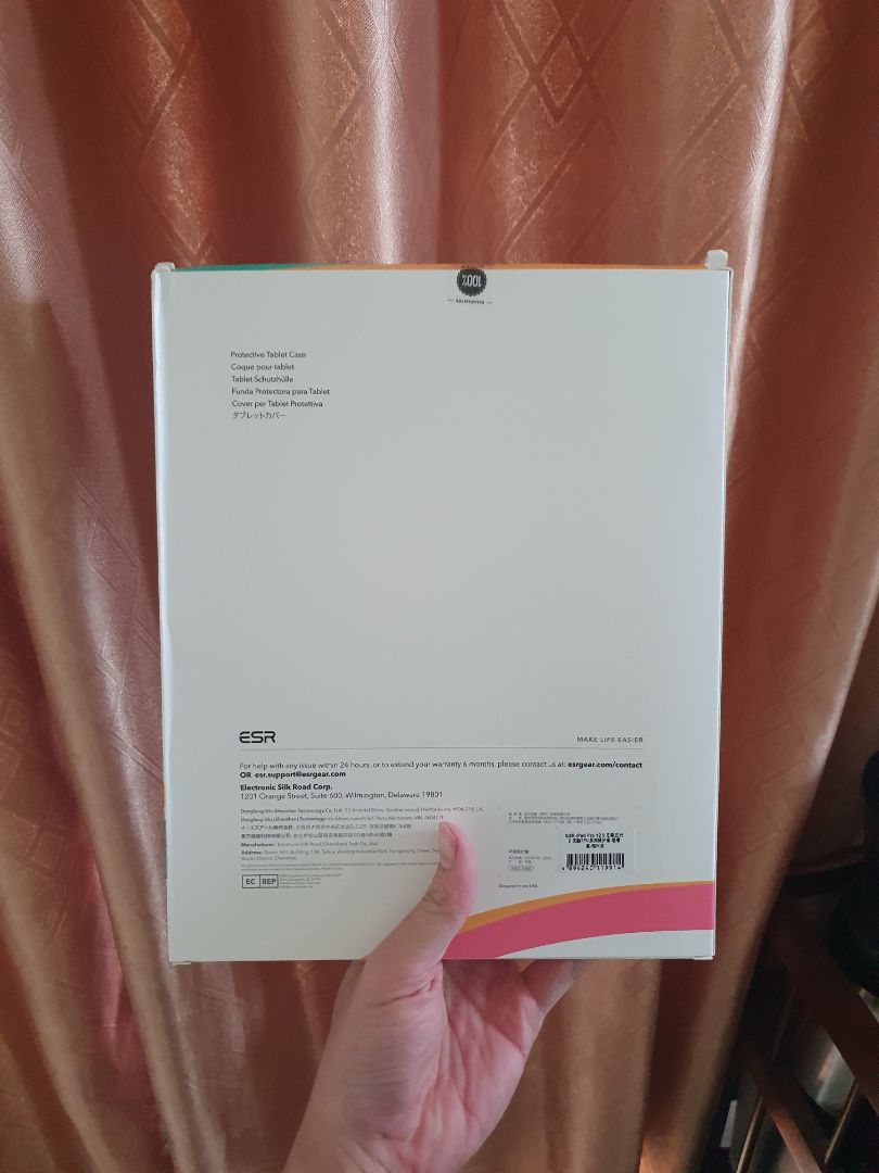 Case rất chắc chắn, hàng nguyên seal. Cảm ơn