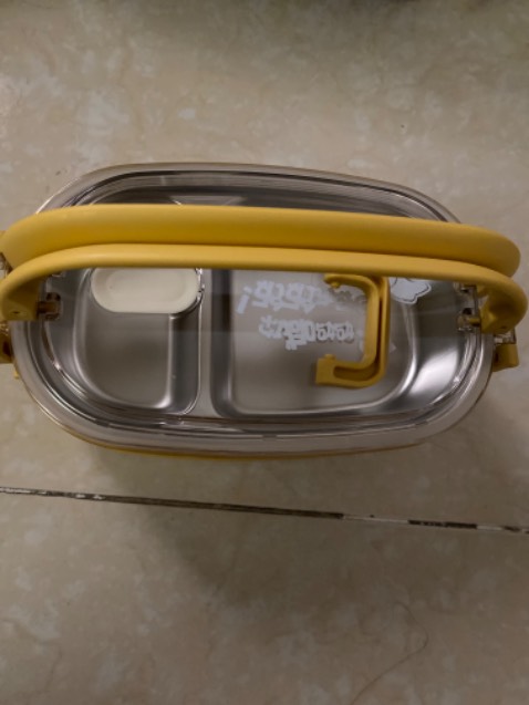 Không có hộp đựng canh như trong hình ạ, hộp khá chắc chắn, giao hàng hơi trễ, đóng hàng chắc chắn cẩn thận