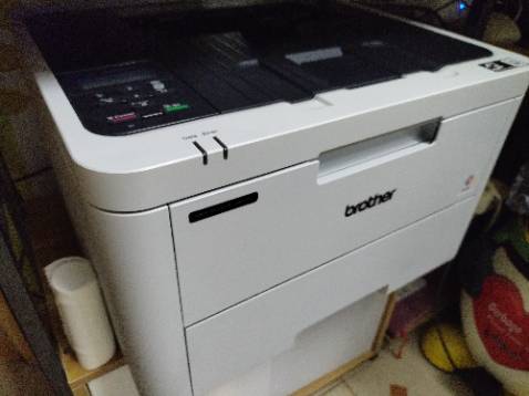 Máy chạy êm ru, in mượt, mực ổn, đẹp.
Rất ưng ý