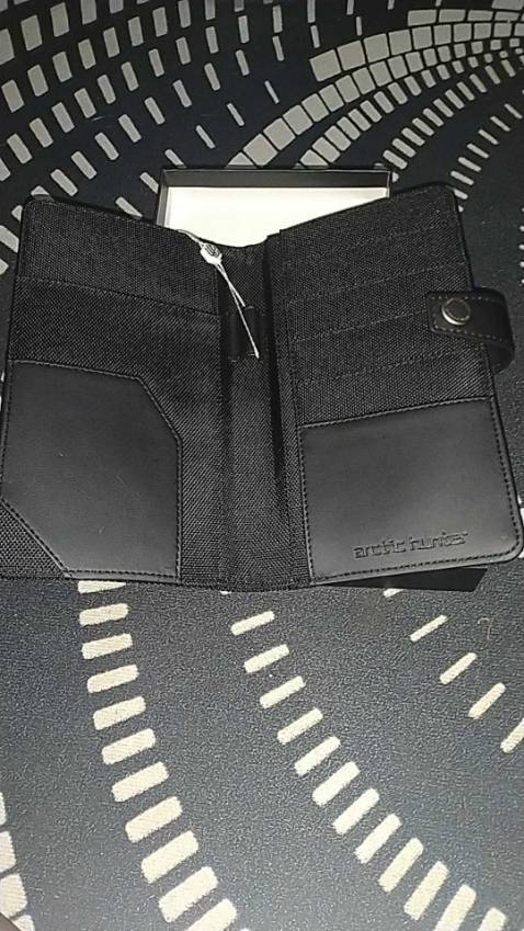 Đây là lần thứ 2 mua ở đây rùi :)) tiki giao nhanh , sp thì đẹp bổ & rẻ ?? . nếu có nhu cầu sẽ tiếp tục ủng hộ nhe?