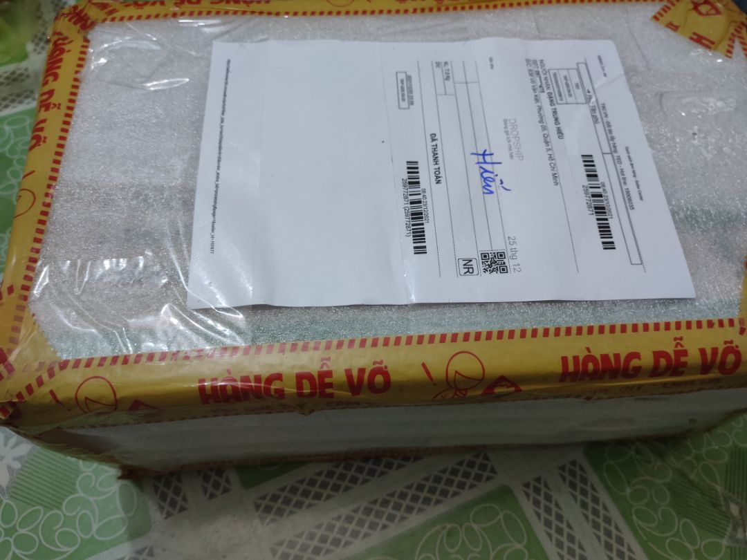 shop gói hàng phải nói là rất cẩn thận, sản phẩm còn hạn sử dụng khá xa! Nói chung là rất hài lòng!!!  tặng shop 5 sao!