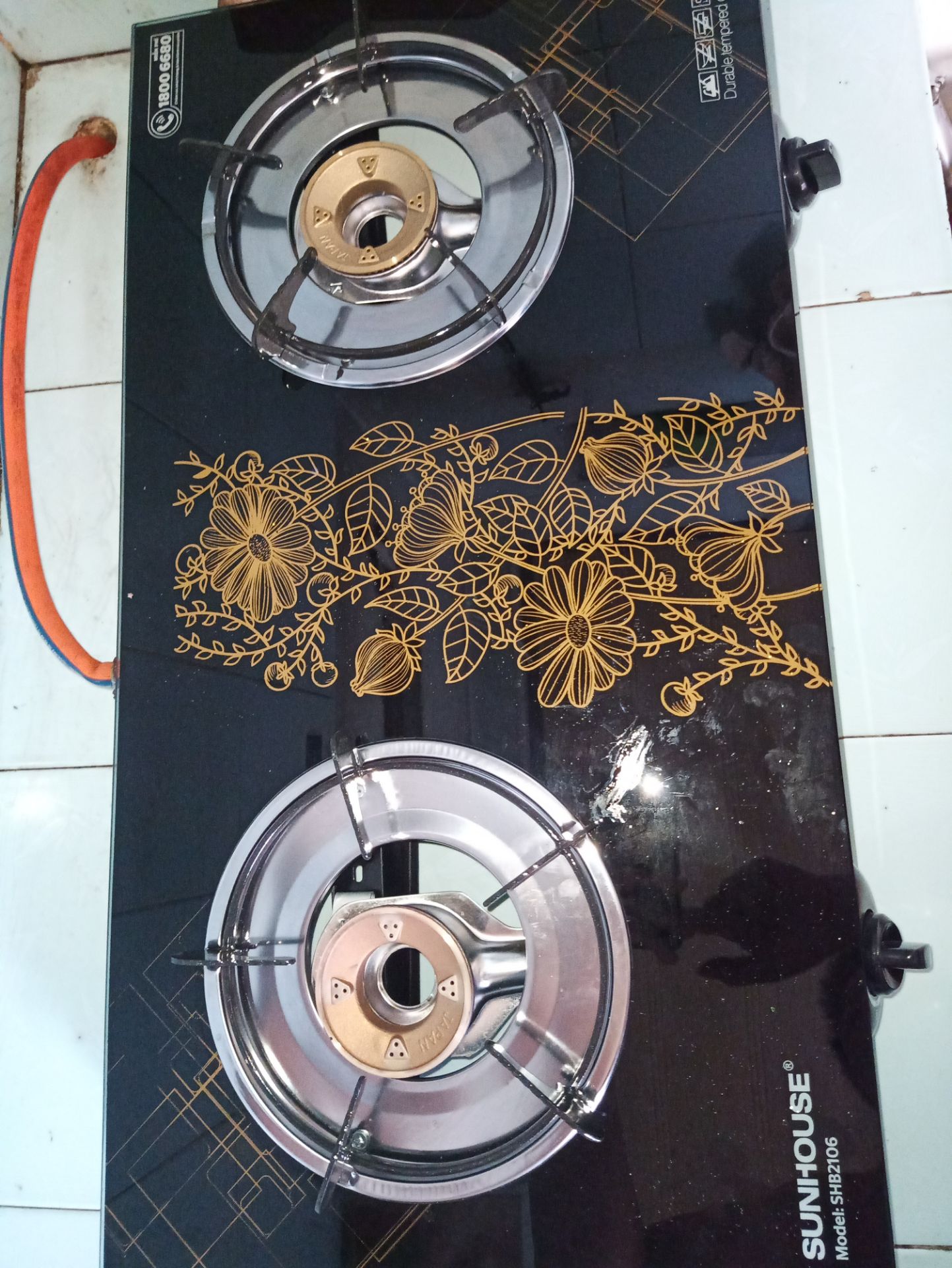 họng ga không ngay giữa bếp nấu... thất vong ...có đổi cái khác được không?