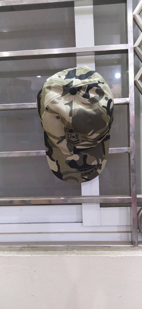 Cứ là đẹp ngất ngây con gà tây đấy, kiểu dáng thời trang, phong cách mạnh mẽ nam thần. Mình rất thích mũ này. cảm ơn các bạn bán hàng nhá Cứ là đẹp ngất ngây con gà tây đấy, kiểu dáng thời trang, phong cách mạnh mẽ nam thần. Mình rất thích mũ này. cảm ơn các bạn bán hàng nhá