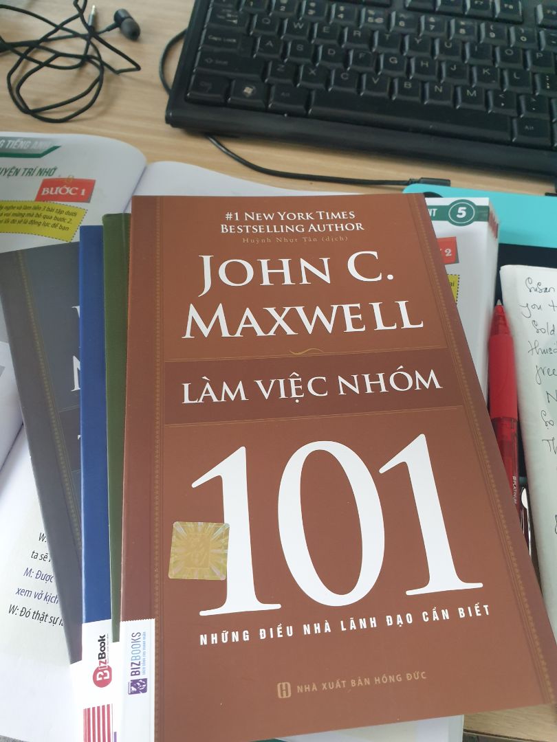 sách hay đág đồng tiền bát gạo. ai cũng nên đọc. rất phấn khích khi mua bộ sách