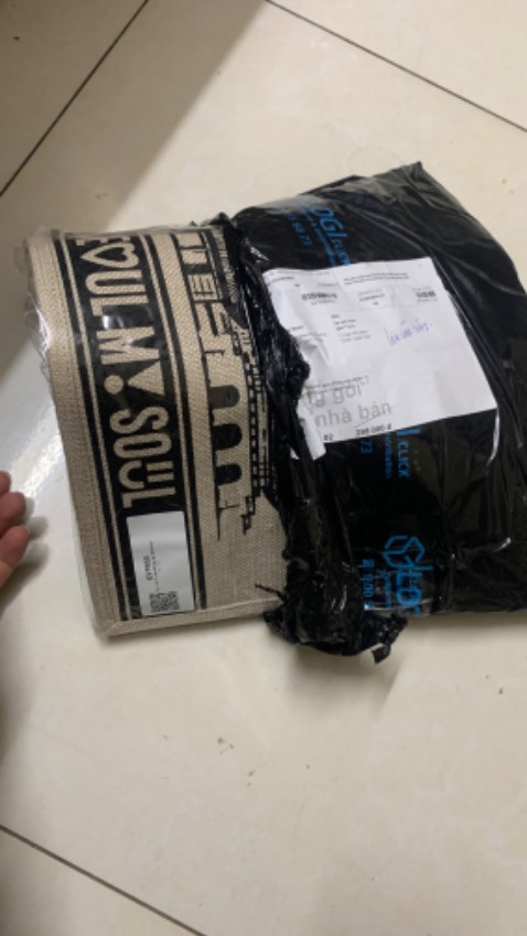 *** khách hàng đặt bộ ga giường giao cái túi vô giá trị