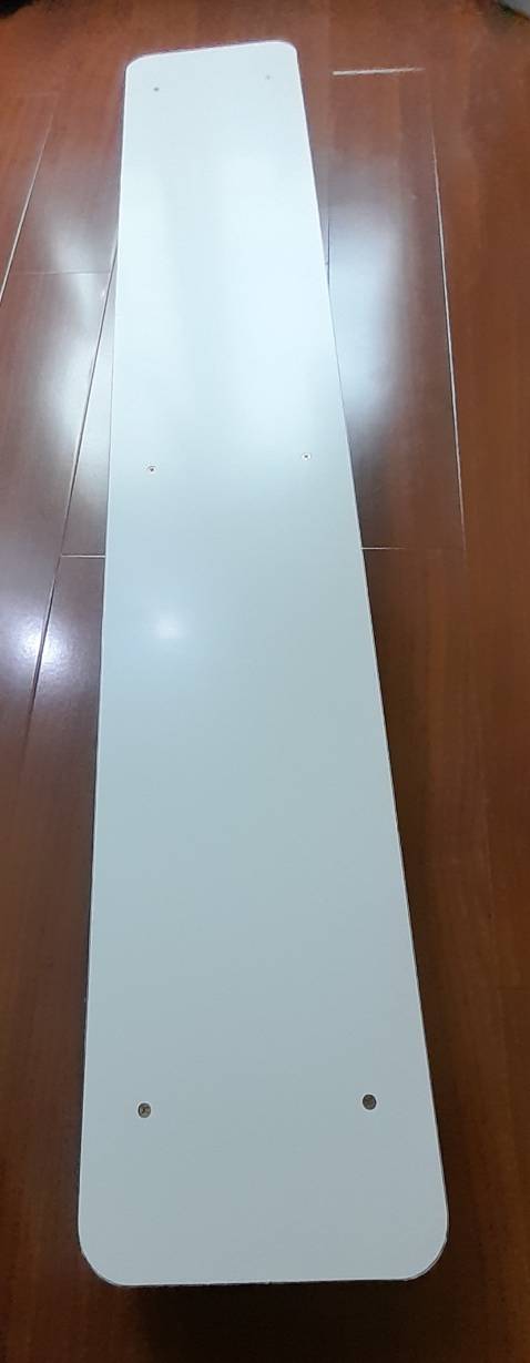 Kệ rất chắc chắn, dễ dàng lắp ghép, các góc bo tròn rất đẹp, kích thước đúng như mô tả.