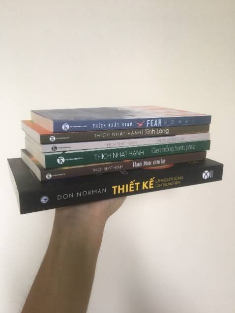 Mua đúng đợt sale nên được giảm khá sâu so với giá bìa. Tiki đóng gói và giao hàng nhanh, sách ngoại hình đẹp