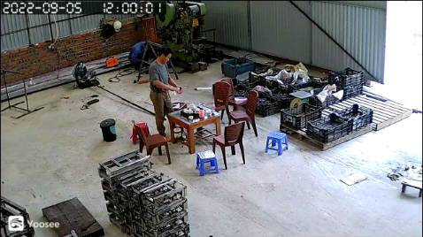 Độ phân giải chỉ hd 1280*720, quá thấp so với quảng cáo là 2k.