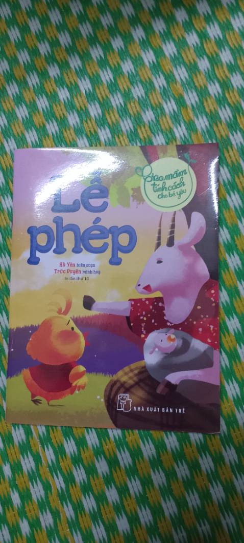 đã nhận được hàng,sản phẩm giống với mô tả,nhận đủ số lượng đã đặt,nội dung sách đúng với truyện,không bị lỗi trang nào cả