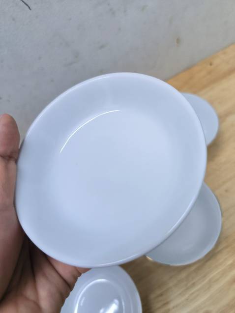 Màu trắng tự nhiên ,rất đẹp, sử dụng rất tốt