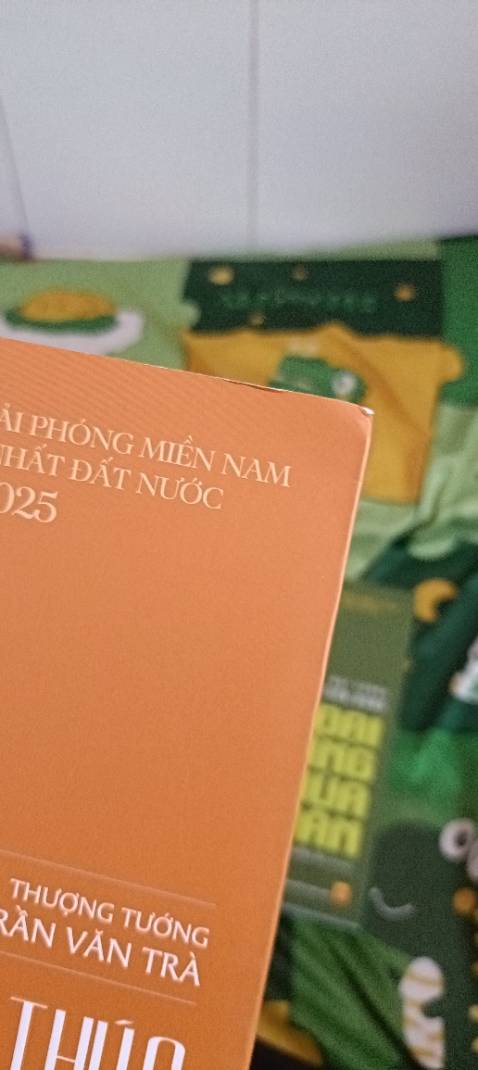 Shop đóng gói sơ Sài ko có bọc chống sốc giao đến người nhận thì bị hỏng gãy sách