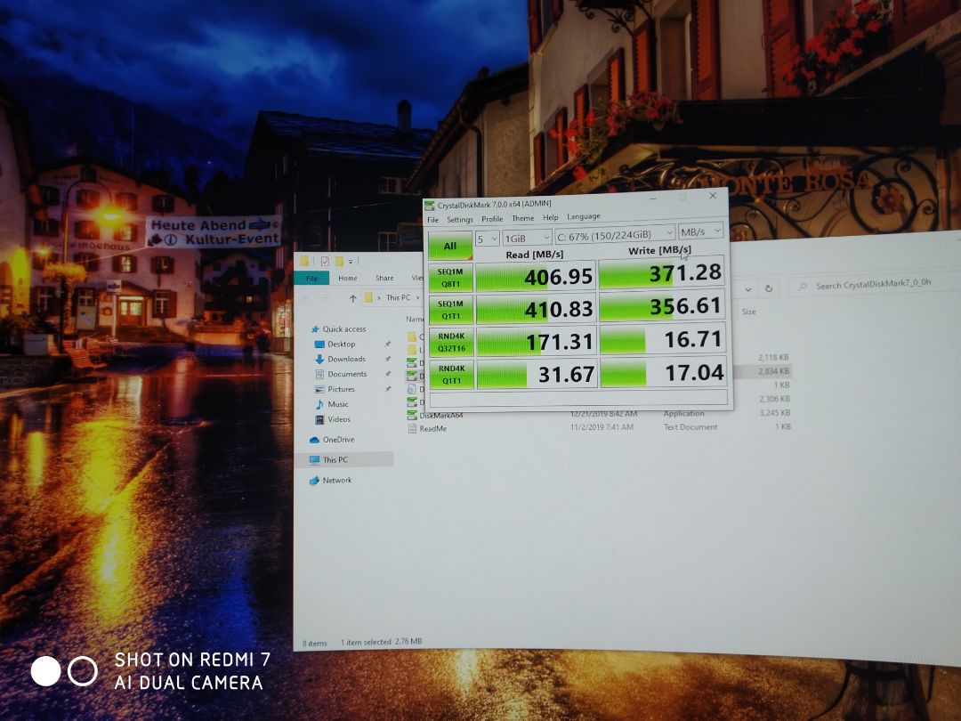 đầu tiên là mình chưa hài lòng 
thứ nhất là cách gói hàng quá sơ xài , ổ cứng linh kiện điện tử mà lại ko có 1 lớp chống sốc nào có mỗi cái hộp không 
thứ 2 là tốc độ ổ cứng không đúng theo nsx đưa ra trên thông số ghi 500 mà *** ra có 400 , không biết là do đâu đầu tiên là mình chưa hài lòng 
thứ nhất là cách gói hàng quá sơ xài , ổ cứng linh kiện điện tử mà lại ko có 1 lớp chống sốc nào có mỗi cái hộp không 
thứ 2 là tốc độ ổ cứng không đúng theo nsx đưa ra trên thông số ghi 500 mà *** ra có 400 , không biết là do đâu
