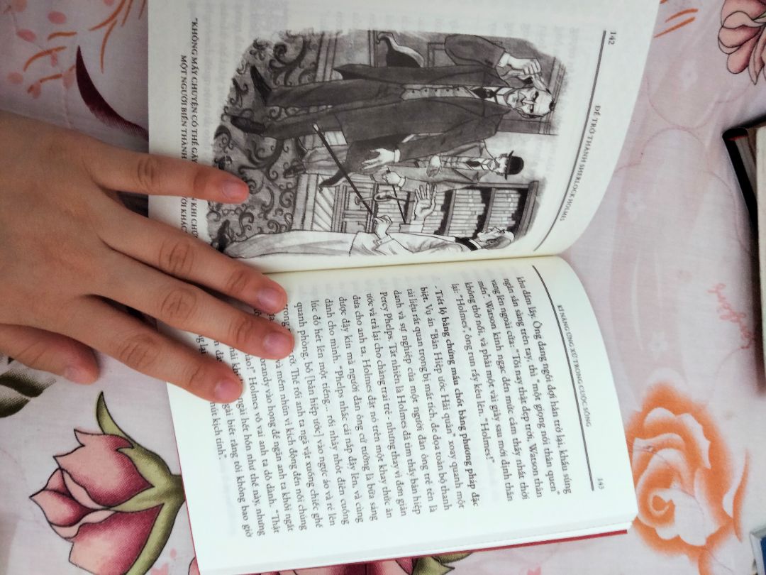 sách bổ ích , rất đáng mua