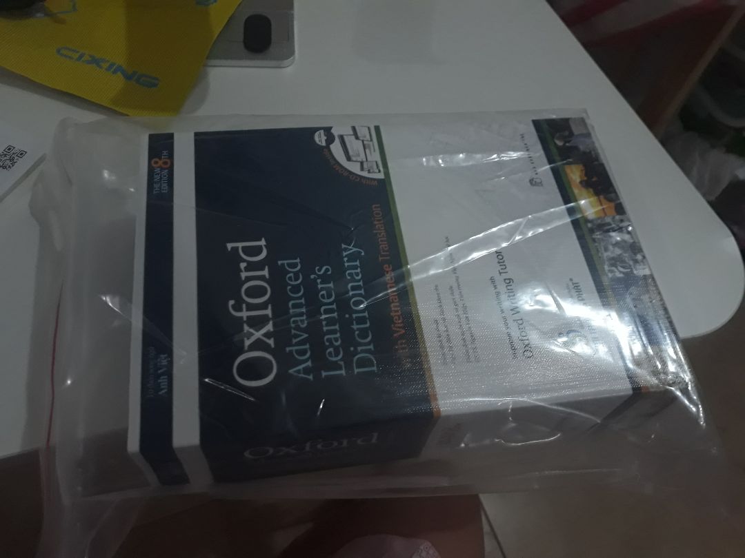 Hàng rất tốt, bao bọc rất kĩ và chất lượng luôn á nha mọi người. Mình mua mà thấy đã đồng tiền mình bỏ ra dễ sợ luôn á, mình đặt ở Fahasa được ngay dịp giảm giá luôn ship 14k giao tới quận 4 nữa là 417k ship qua VN post. Chú giao hàng siêu nhanh luôn mọi người, đặt tối hôm trước là sáng hôm sau chú gọi hỏi liền luôn. Rất đáng tiền và rất đáng đánh giá 5 sao luôn á nha mọi người suggest nên mua nha