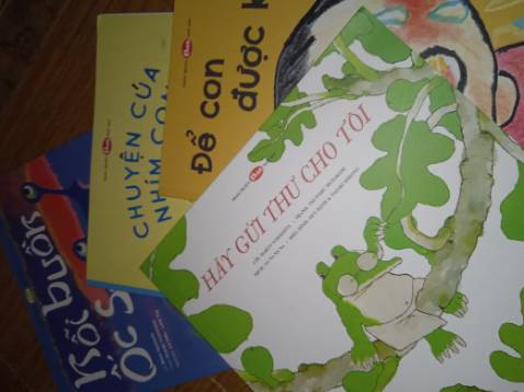 nội dung hay sách dày dặn chất lượng, cháu lớn tự đọc được rồi kể cho mng ngje