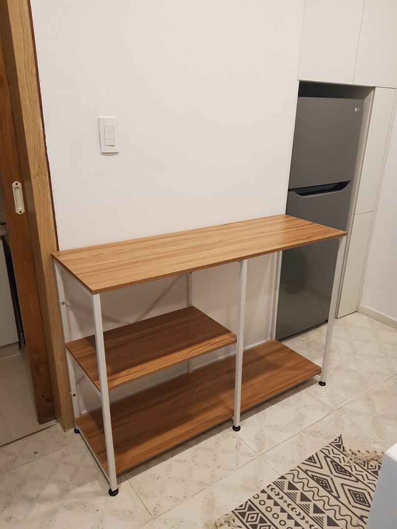 Kệ rất đẹp rất chắc chắn. Giao hàng nhanh. Phụ kiện đầy đủ. Sẽ ủng hộ tiếp.