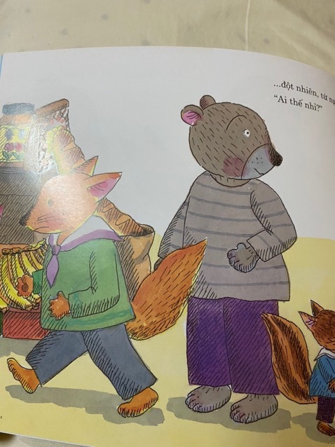 con tớ thích ehon lắm, nên cho con tiếp xúc với sách sớm mẹ ạ