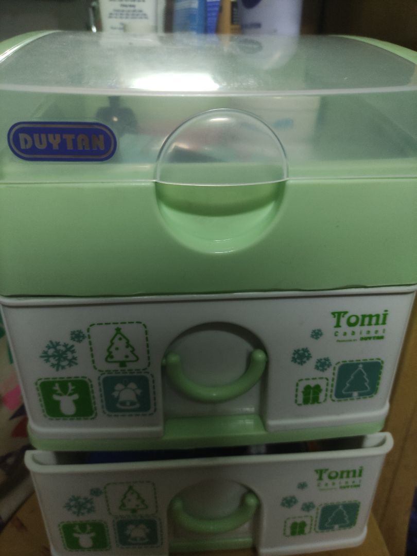 tủ đẹp và chắc chắn, giao lau oi là là lâu, nhưng nhận sp thấy hài lòng..