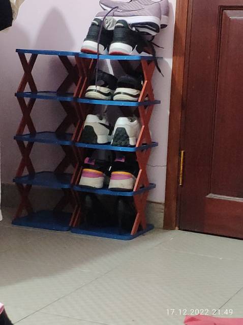 Shop chuyển 3 cái mà 3 màu thì hay hơn. Sản phẩm xài cũng ổn. Kệ khá yếu, lắp ráp đơn giản Shop chuyển 3 cái mà 3 màu thì hay hơn. Sản phẩm xài cũng ổn. Kệ khá yếu, lắp ráp đơn giản