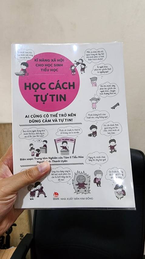 Chất lượng sách không ổn !!!
Việc liên hệ Tiki trả lại đơn hàng hoặc đổi trả sản phẩm khiến mình mất thời gian
Mong Tiki thay chú ý đảm bảo quyền lợi khách hàng !!!