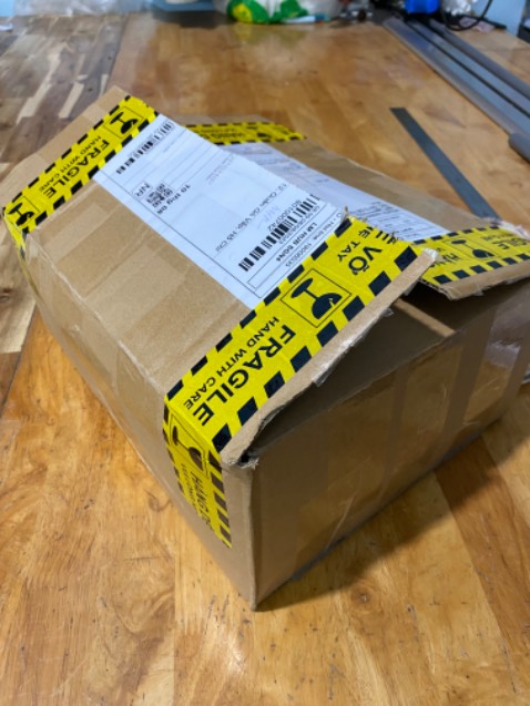 Mình chưa lắp vào máy nên chưa thể đánh giá chất lượng sp. Sử dụng một thời gian sẽ cập nhật. 
Shop đóng hàng cẩn thận đẹp, kỹ.
Tiki giao hàng đúng hẹn và giữ hàng cẩn thận, hộp ko bị móp méo.