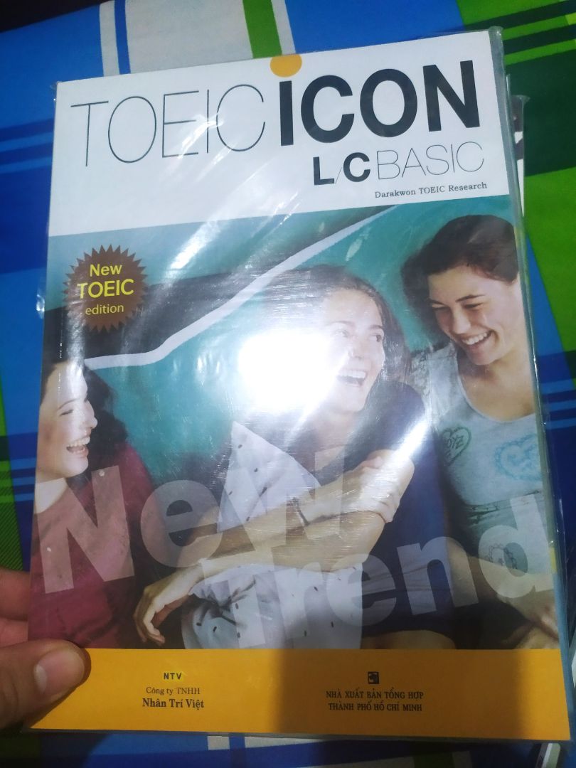 Bộ sách bao gồm 4 cuốn, giúp người học nâng cao năng lực sử dụng ngôn ngữ và cải thiện điểm số. Ưu điểm của cuốn sách đưa ra nội dung hay