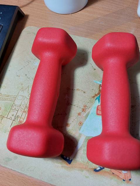 Tạ Đẹp,  vỏ tốt nên cảm giác cầm nắm tốt, mịn màng