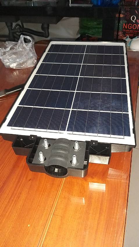 Đèn không có chân đế đi kèm