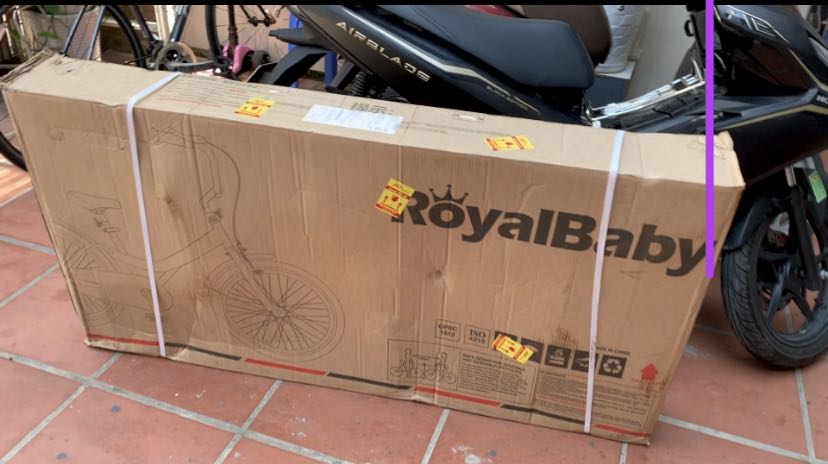 Hàng chuẩn, giao hàng sớm hơn hẹn, kịp dịp sinh nhật con gái. Chắc chắn, hoàn thiện tốt, dễ lắp ráp.