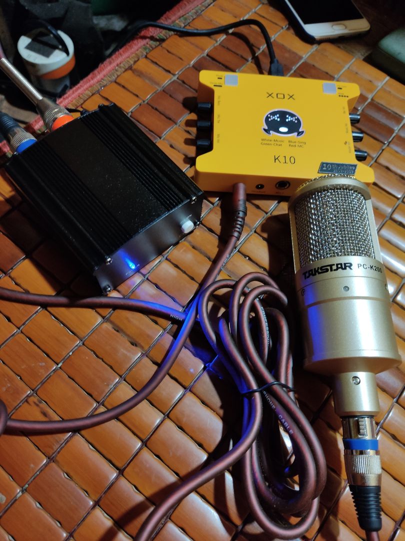 mic không lên đèn . không sử dụng được. thất vọng quá. shop có đổi đươc không mic không lên đèn . không sử dụng được. thất vọng quá. shop có đổi đươc không