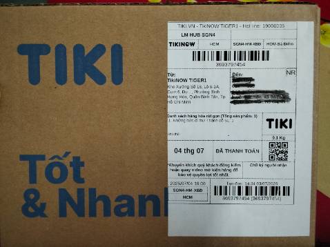 " Đò lên Thạch Hãn ơi chèo nhẹ 
  Đáy sông còn đó bạn tôi nằm 
  Có tuổi hai mươi thành sóng nước 
  Vỗ yên bờ mãi mãi ngàn năm "
Những bức di thư trong 81 ngày đêm bảo vệ Thành cổ Quảng Trị là cuốn sách ai cũng phải đọc một lần trong đời. Để hiểu một thời đau thương của đất nước, biết thương non sông này đã mấy bận chia đôi, biết ơn hàng triệu người đã hòa mình vào lòng đất để bình yên chúng ta có được ngày hôm nay. Một cuốn sách chỉ vỏn vẹn 118 trang nhưng chất chứa biết bao sự đau thương, nhói lòng của người chiến sĩ gửi về cho gia đình. Tự hào là người Việt Nam 🇻🇳🇻🇳🇻🇳