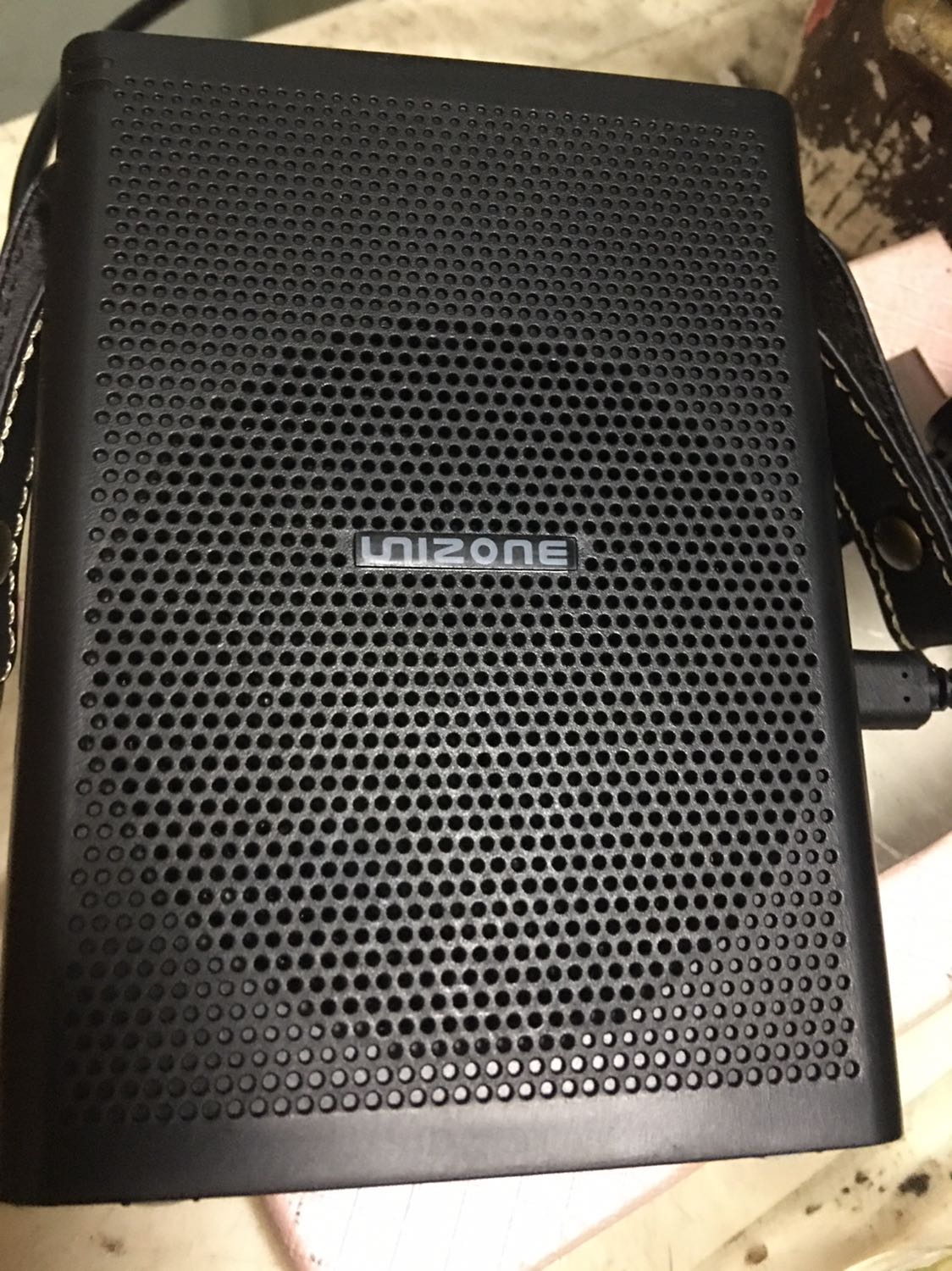 Mới dùng nên chưa biết chất lượng lâu dài như thế nào. Giao hàng nhanh. Đóng gói sản phẩm không có hộp TiKi như thường lệ. Sản phẩm giống mô tả. Âm thanh trong, rõ.