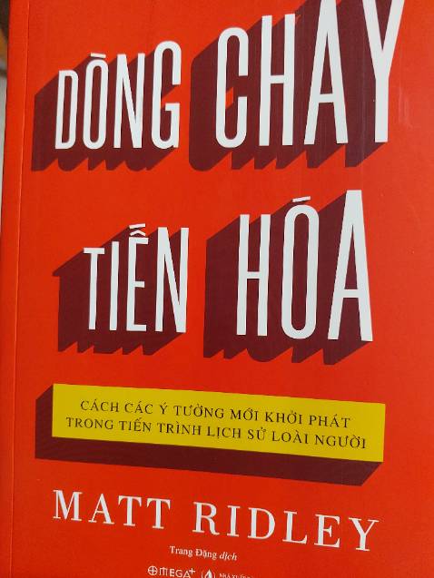 Một cuốn sách đầy ắp thông tin trong nhiều lĩnh vực chuyên sâu, cần thời gian nghiền ngẫm.