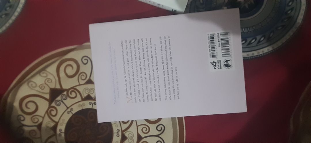 tệ, nhăn nheo, có vệt đen, phải cào mãi mới ra