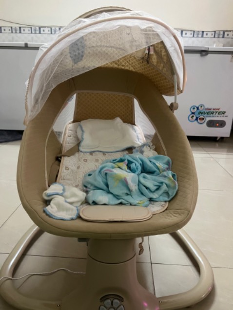 Nôi tương đối ổn với bé sơ sinh nhỏ lớn tí thì sợ nôi k chịu lực được,mình thấy nên mua khi mới sanh bé ngủ êm đưa nhẹ nhàng Nôi tương đối ổn với bé sơ sinh nhỏ lớn tí thì sợ nôi k chịu lực được,mình thấy nên mua khi mới sanh bé ngủ êm đưa nhẹ nhàng