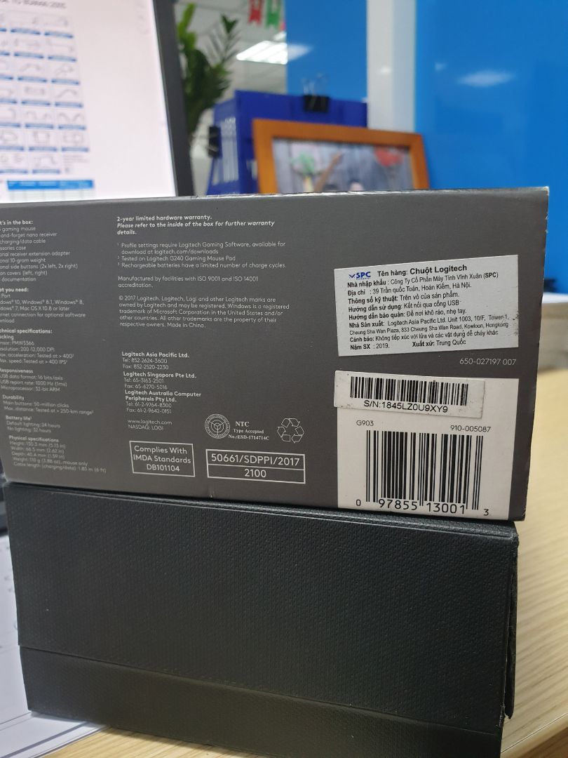 Hộp bị rách. SN của chuột và vỏ ko khớp. Hộp đã bị bóc ko còn nguyên seal. Đề nghị tiki kiểm tra lại đơn hàng này của mình. Mã số đơn hàng 817514272. Hộp bị rách. SN của chuột và vỏ ko khớp. Hộp đã bị bóc ko còn nguyên seal. Đề nghị tiki kiểm tra lại đơn hàng này của mình. Mã số đơn hàng 817514272.