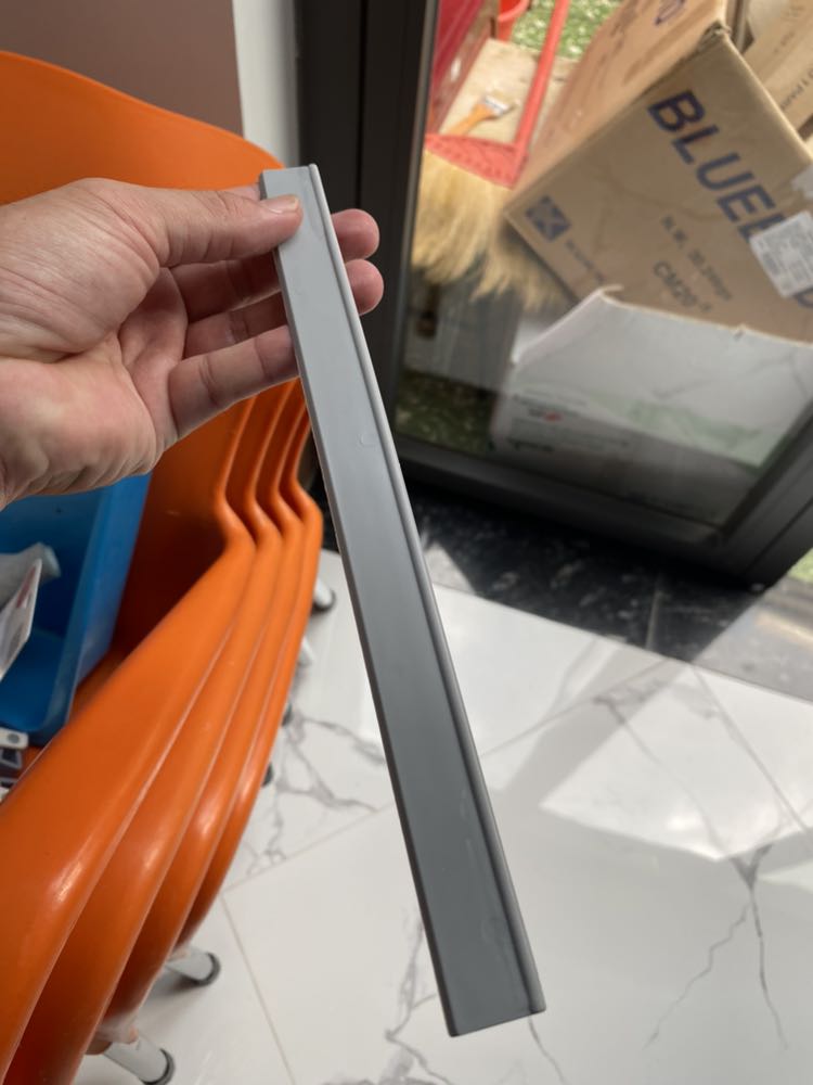 chất lượng hoàn thiện tốt nha, giao nhanh. mới đặt hôm qua! mà hàng chất lượng. xài hai thùng lau nhà luôn rồi