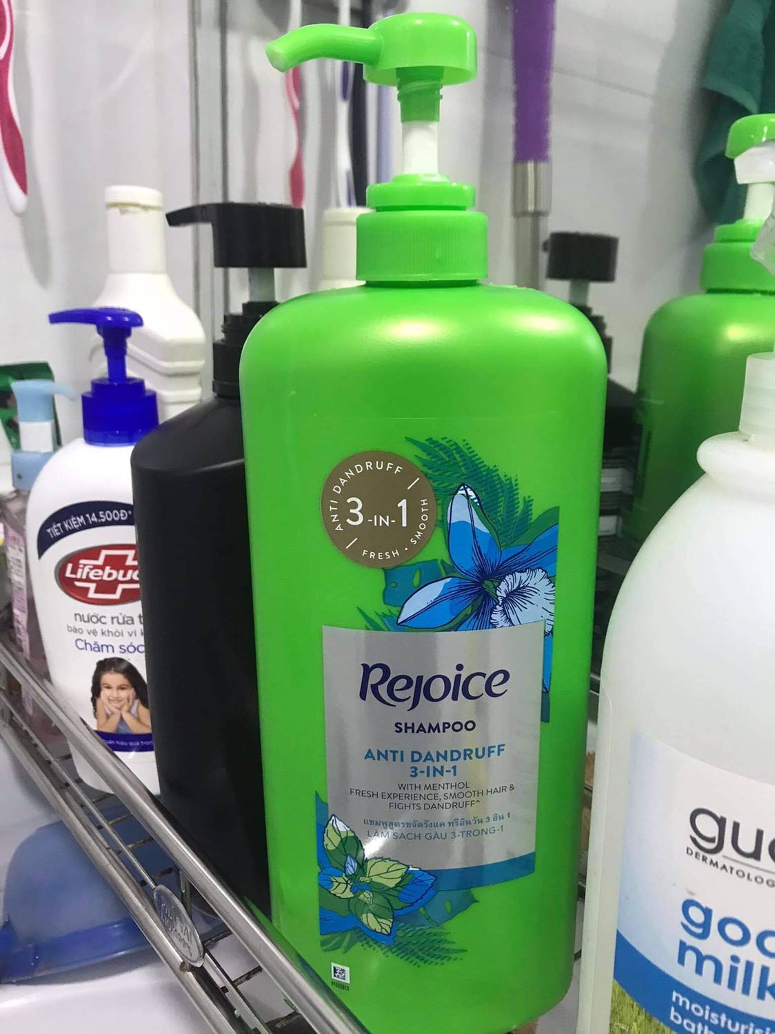 Đóng gói kỹ càng, giao hàng nhanh, sản phẩm xài thơm, mùi dễ chịu. Rất hài lòng.