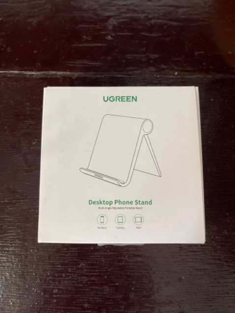 Giá đỡ chắc chắn, tuy nhiên nên dùng cho tablet 11” trở xuống. Mình dùng ipad 12.9” dễ bị trượt góc do nặng