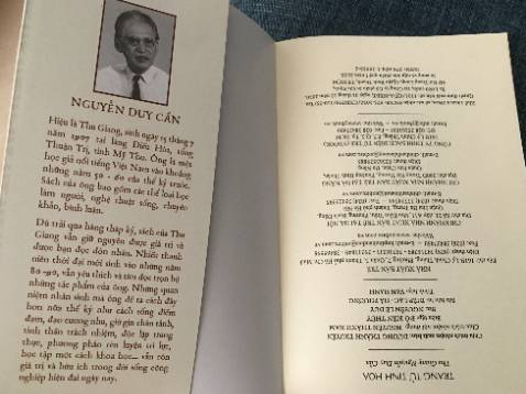 Mình nhận được cuốn sách này nhưng in bìa và ruột đều lộn ngược, nhắn tin hỏi online thì không nhận được trả lời. Yêu cầu nhà sách gửi lại sách tử tế và trả lời tin nhắn của tôi