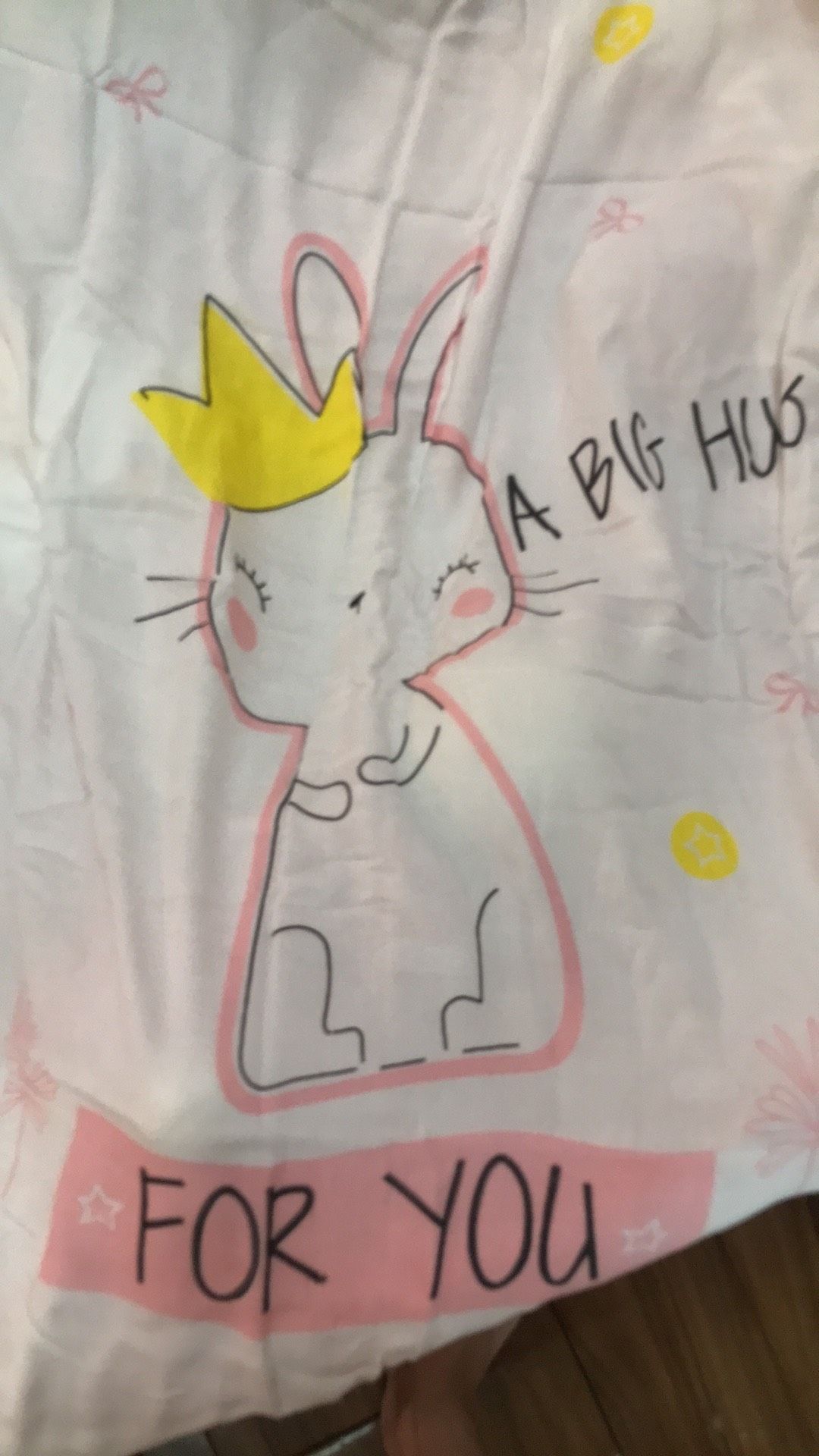 Hài lòng, chất mát, mềm chạm vào rất thích