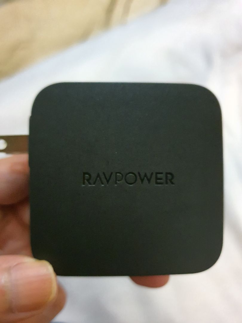 Tìm mãi cũng được loại sạc có 2 cổng khác nhau, tikinow nên đặt là giao liền, sạc nhanh, củ sạc chất lượng, cầm chắc, sạc chỉ 1cổng usb-c đt ss galaxy note 10+ k thấy lên đc 45w, chỉ sạc nhanh bình thường, k biết ntn.