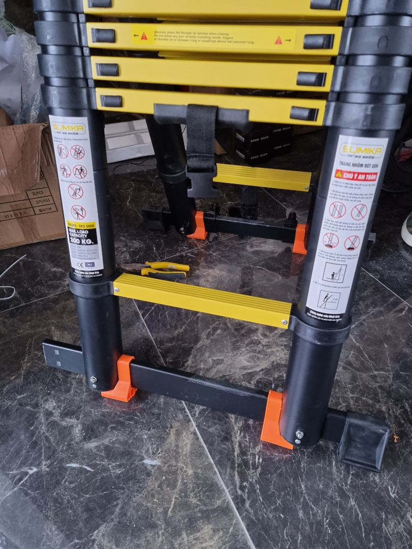 Chào shop, mình mua thang về cũg đc 1 thời gian nhưng giờ mới mở ra lắp ráp sử dụng mà shop giao hàng cho mình bị thiếu 1 chân cao su đen, trong kiện hàng chỉ có 3 cái. Shop có thể gửi bù cho mình 1 chân cao su đen đc ko?