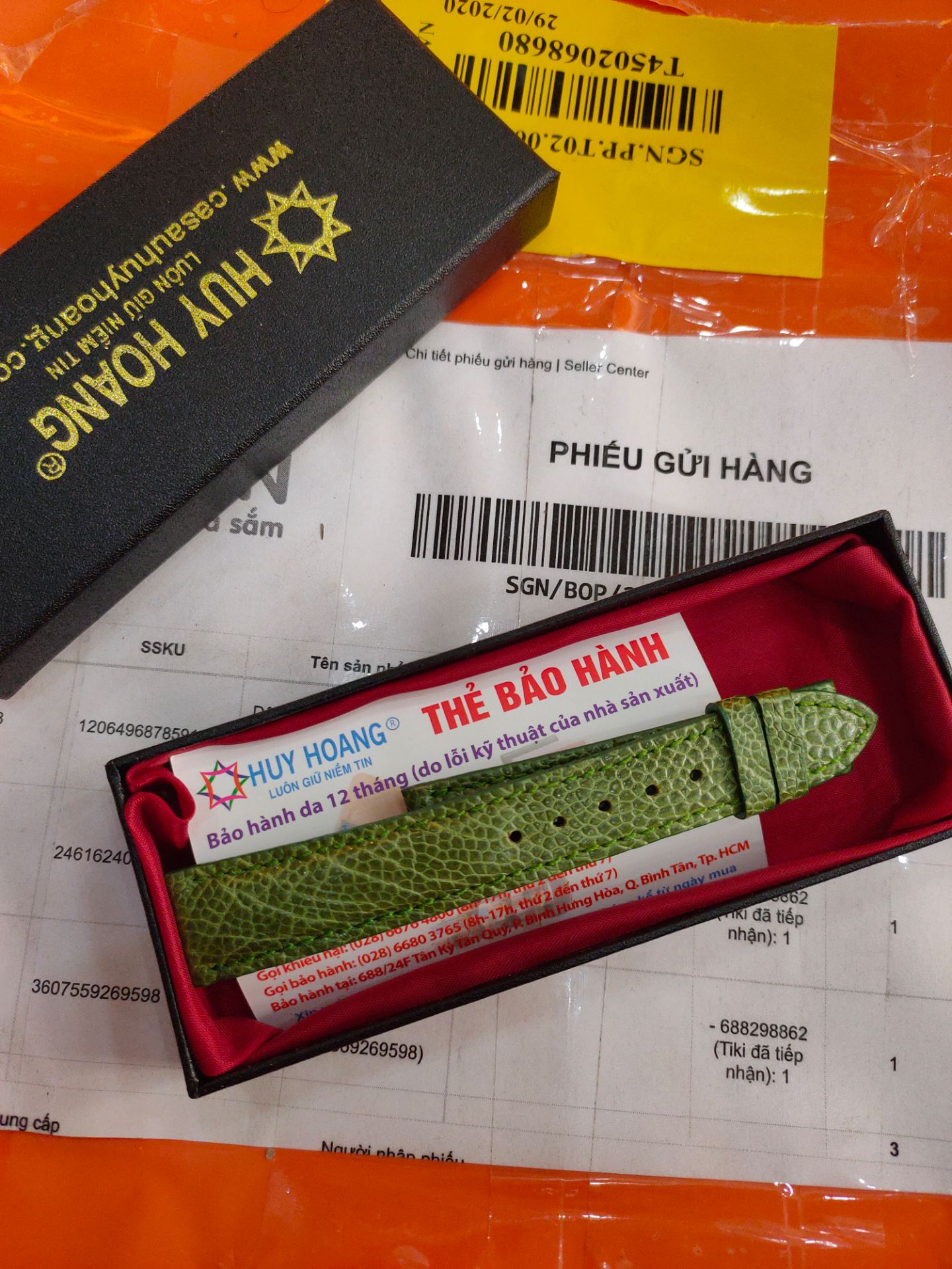 Da thật mềm mịn, màu sắc chân thực ,tinh tế... có hộp thẻ bảo hành 1 năm